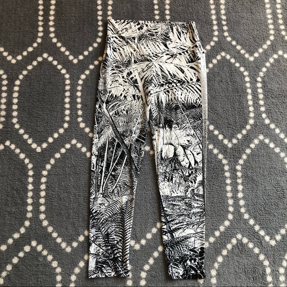 (Norma Kamali) Kamalikulture Tropical Palm Leggings - Picture 2 of 5